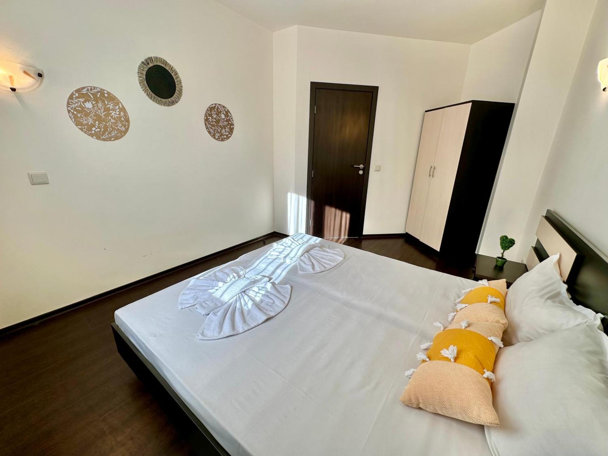 Menada Imperial Heights Villas Sunny Beach Exterior foto